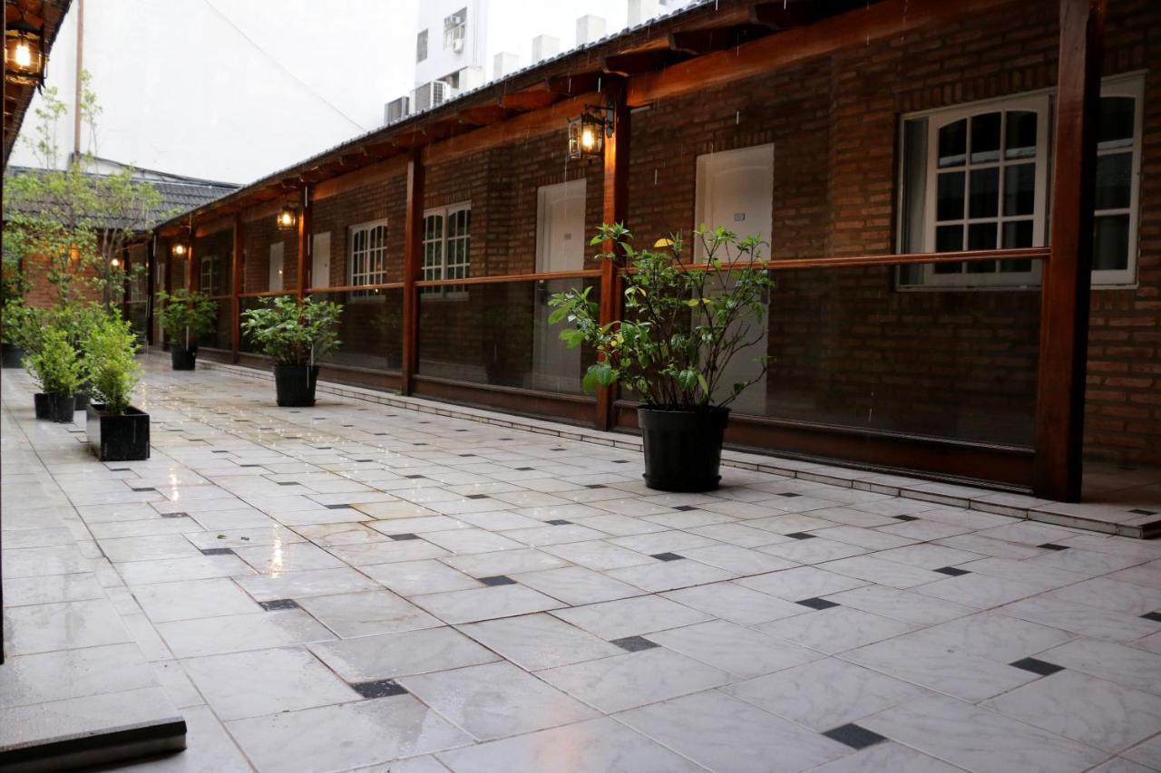 Centuria Hotel Буенос Айрес Екстериор снимка